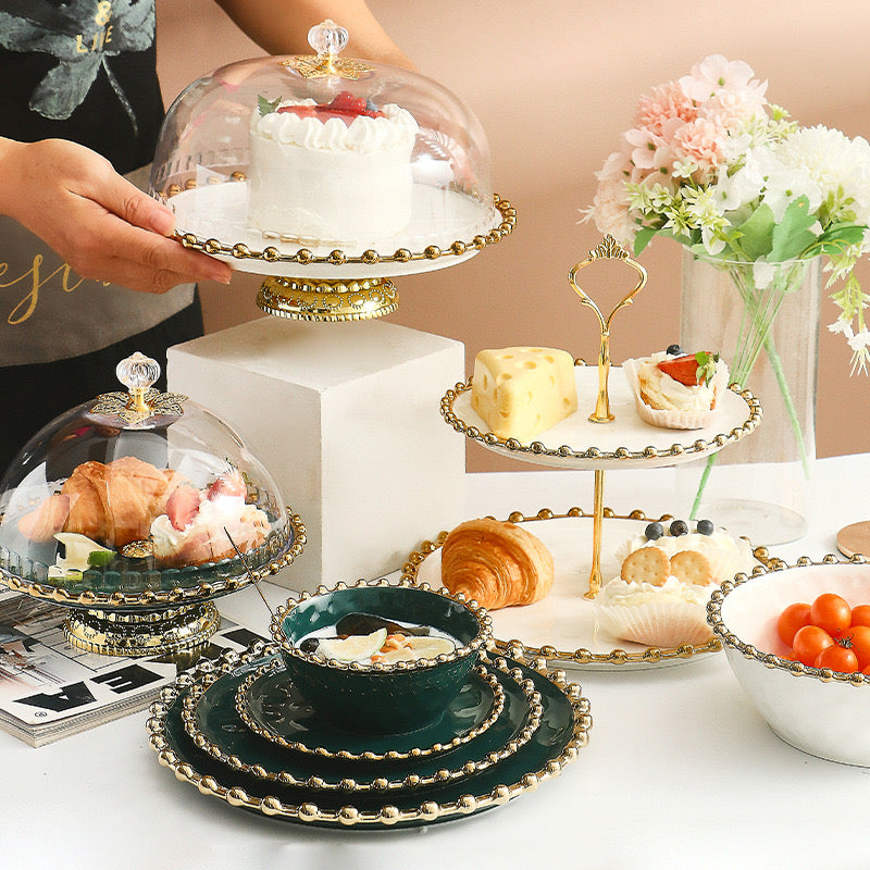 gold accent cake stand 