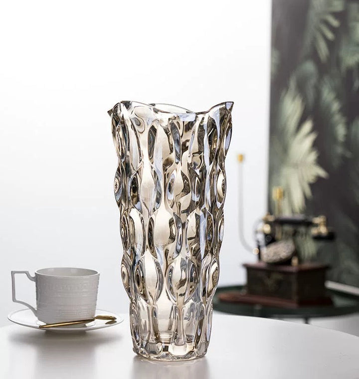 luxury waving flower vase